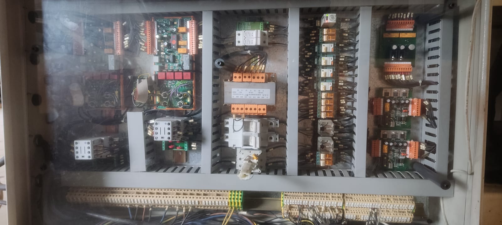 Injetora Sandretto Otto 360